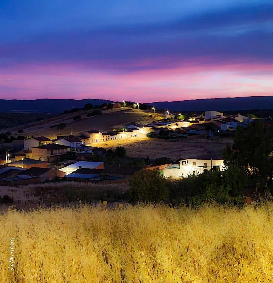 Casa Demaximo Villa Navalpino ภายนอก รูปภาพ